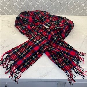 NWOT Red Plaid Fringe Scarf